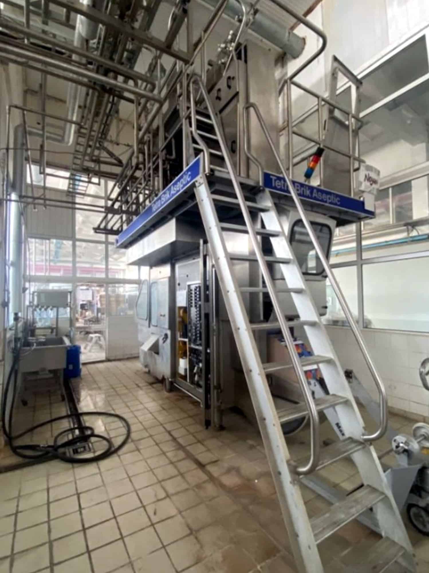 Vista sinistra di Tetra Pak TBA 8-1000 SQ