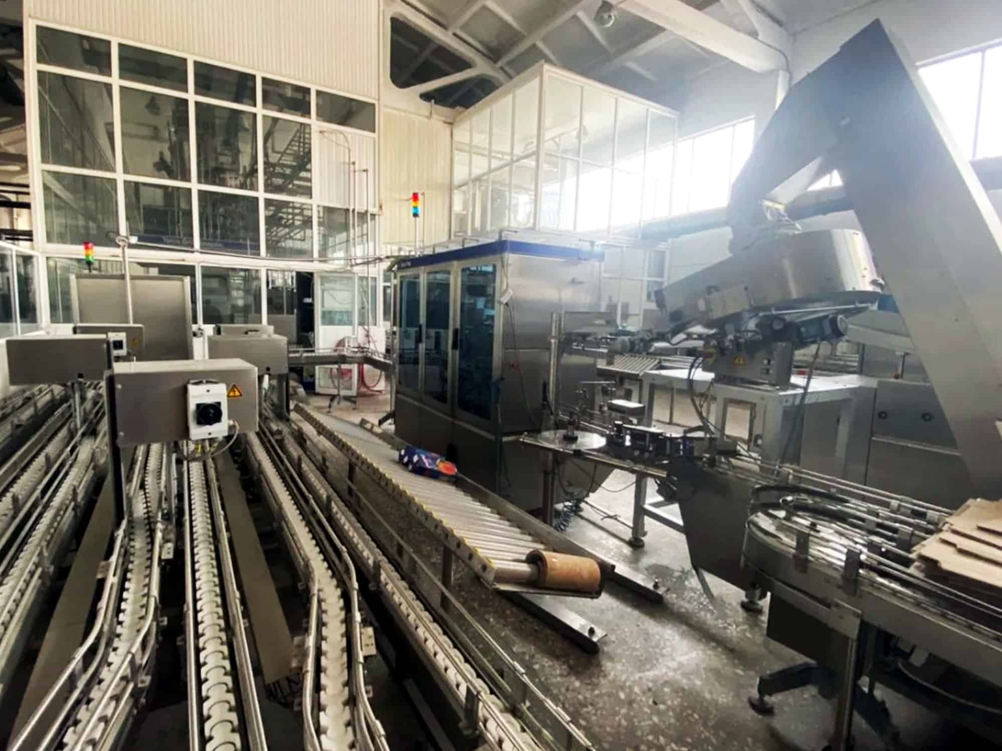 Vista laterale of Tetra Pak TBA 8-1000 SQ